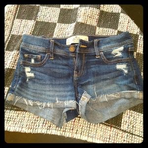 Ripped shorts LOW RISE
